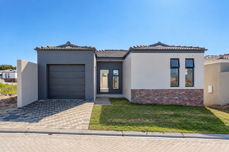 2 Bedroom Property for Sale in Honeydew Country Estate Western Cape
